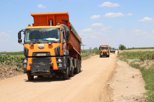 În comuna Berceni, s-a finalizat asfaltarea a 10 km de drumuri 4